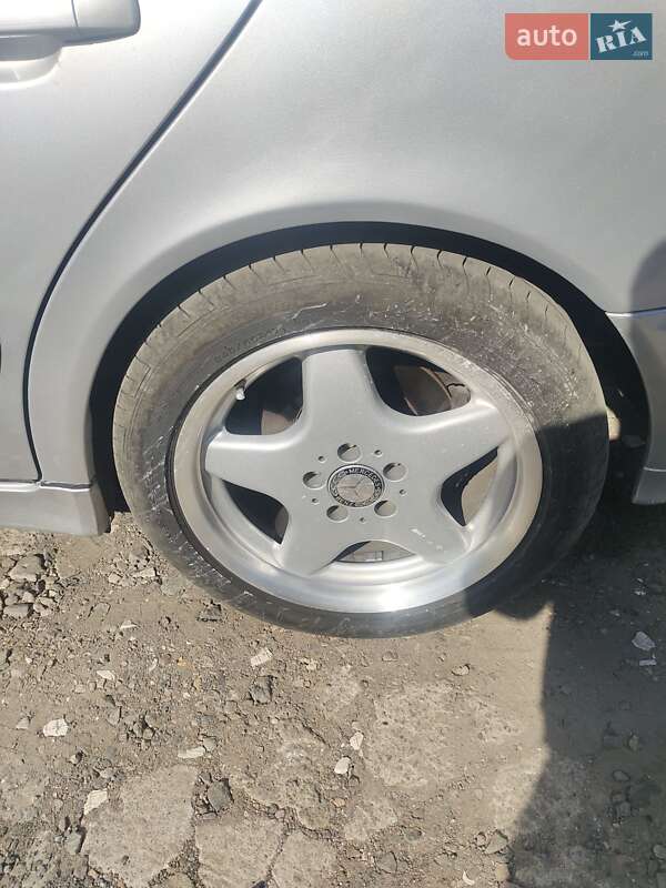 Седан Mercedes-Benz E-Class 2001 в Первомайську