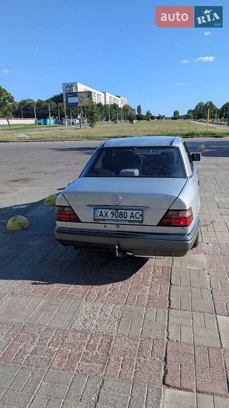 Седан Mercedes-Benz E-Class 1995 в Харькове
