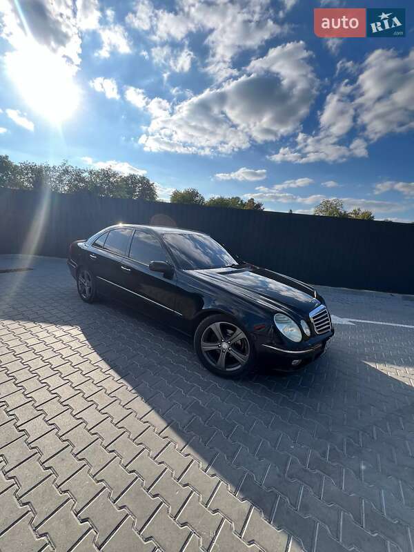 Седан Mercedes-Benz E-Class 2004 в Белой Церкви