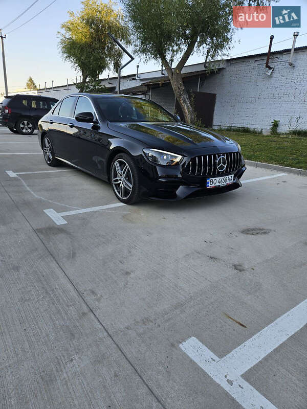 Седан Mercedes-Benz E-Class 2016 в Ровно