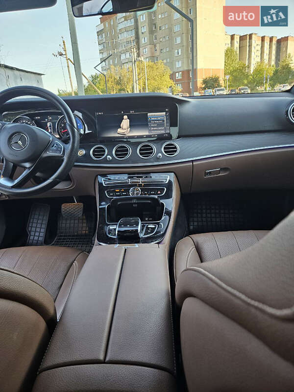 Седан Mercedes-Benz E-Class 2016 в Ровно