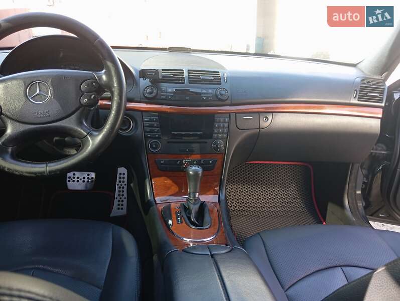 Седан Mercedes-Benz E-Class 2006 в Львові