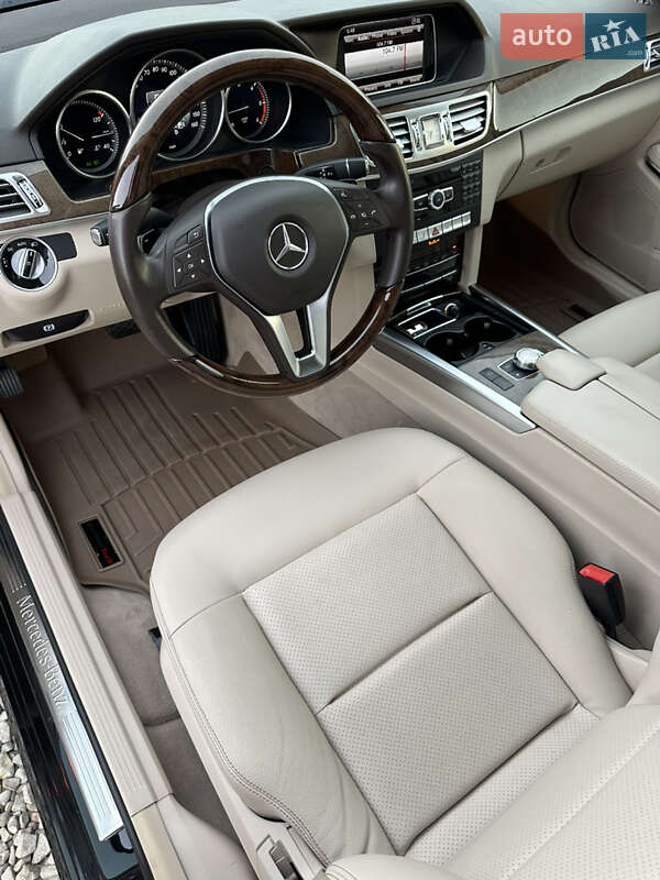 Седан Mercedes-Benz E-Class 2013 в Ивано-Франковске