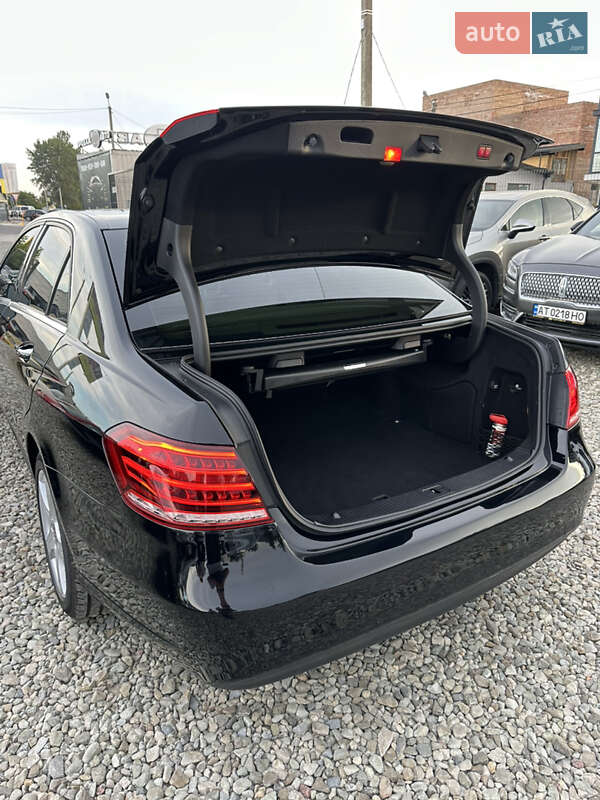 Седан Mercedes-Benz E-Class 2013 в Ивано-Франковске
