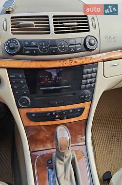 Седан Mercedes-Benz E-Class 2005 в 