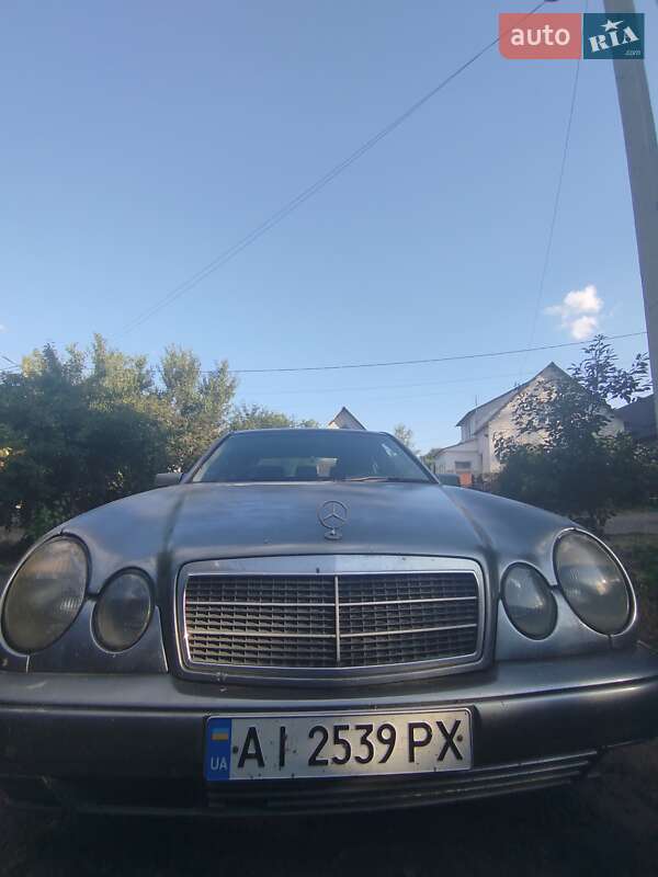 Седан Mercedes-Benz E-Class 1999 в Смеле