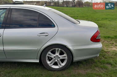 Седан Mercedes-Benz E-Class 2009 в 