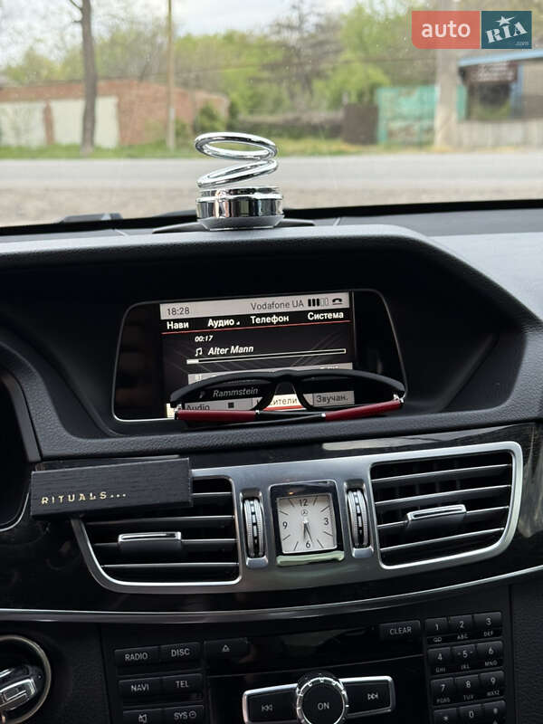 Седан Mercedes-Benz E-Class 2014 в Николаеве фото 21 Седан Mercedes-Benz E-Class 2014 в Николаеве