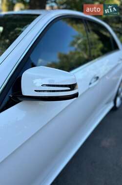 Седан Mercedes-Benz E-Class 2015 в 