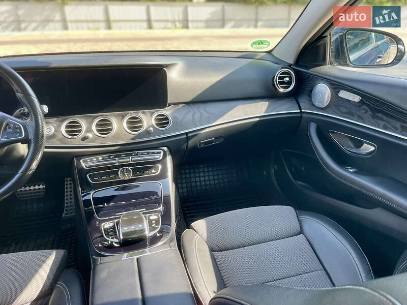 Універсал Mercedes-Benz E-Class 2017 в Луцьку