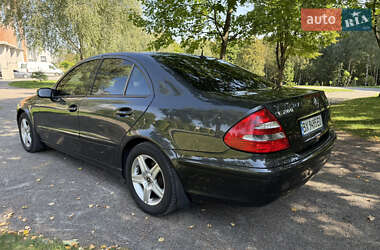 Седан Mercedes-Benz E-Class 2004 в 