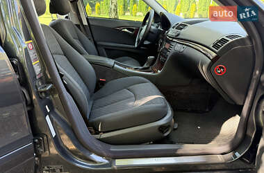 Седан Mercedes-Benz E-Class 2004 в 