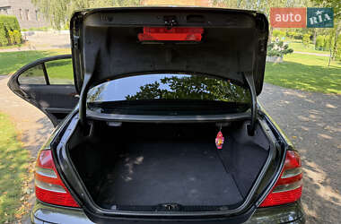 Седан Mercedes-Benz E-Class 2004 в 