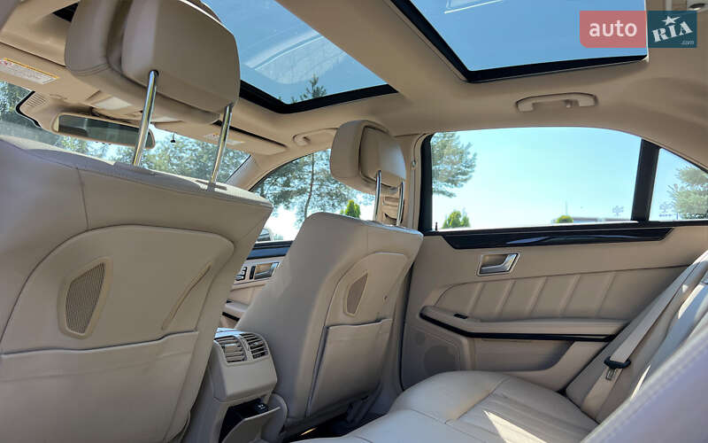 Седан Mercedes-Benz E-Class 2014 в Львове