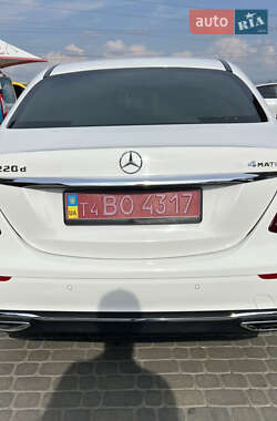 Седан Mercedes-Benz E-Class 2018 в 