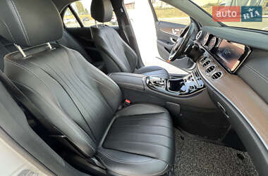 Седан Mercedes-Benz E-Class 2018 в 