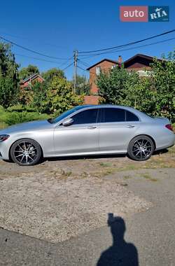 Седан Mercedes-Benz E-Class 2018 в Києві