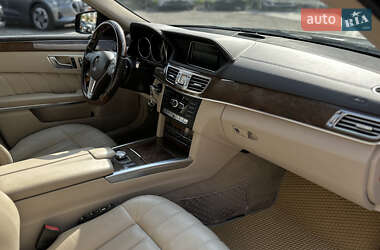 Седан Mercedes-Benz E-Class 2013 в 