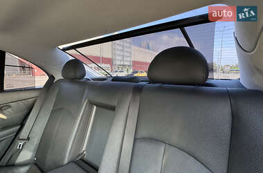 Седан Mercedes-Benz E-Class 2004 в Києві