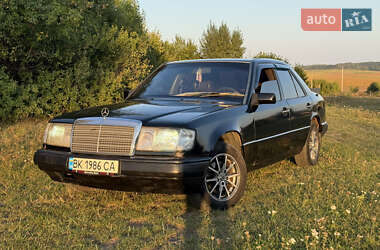 Седан Mercedes-Benz E-Class 1992 в Ровно