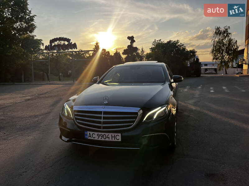 Седан Mercedes-Benz E-Class 2016 в Луцьку