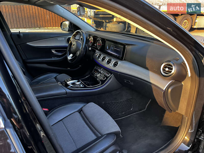 Седан Mercedes-Benz E-Class 2016 в Луцьку