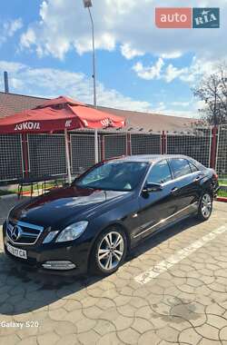 Седан Mercedes-Benz E-Class 2010 в Черновцах