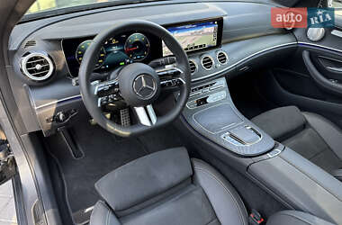 Седан Mercedes-Benz E-Class 2023 в 