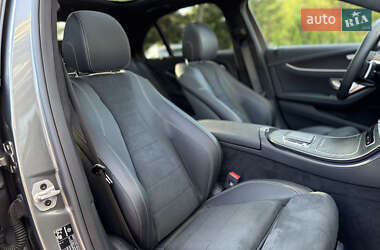 Седан Mercedes-Benz E-Class 2023 в 