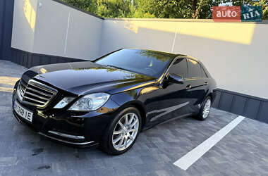 Седан Mercedes-Benz E-Class 2012 в 