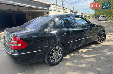 Седан Mercedes-Benz E-Class 2003 в 