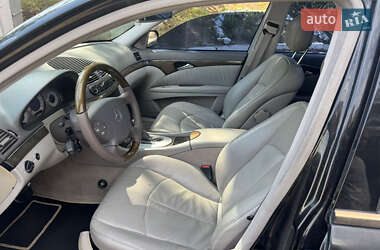 Седан Mercedes-Benz E-Class 2003 в 