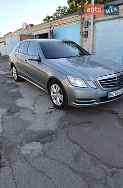 Седан Mercedes-Benz E-Class 2011 в Миколаєві