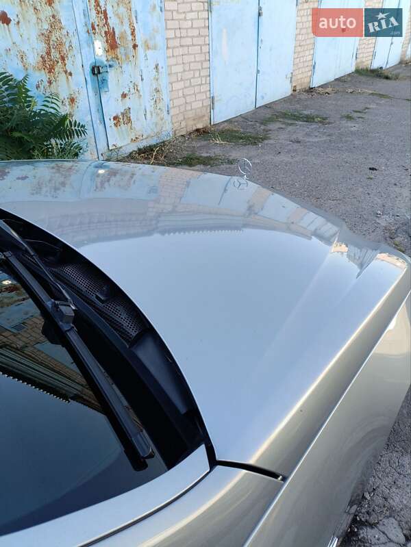 Седан Mercedes-Benz E-Class 2011 в Николаеве