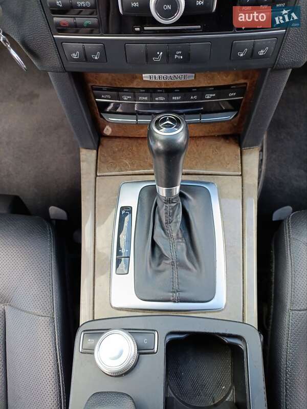 Седан Mercedes-Benz E-Class 2011 в Николаеве