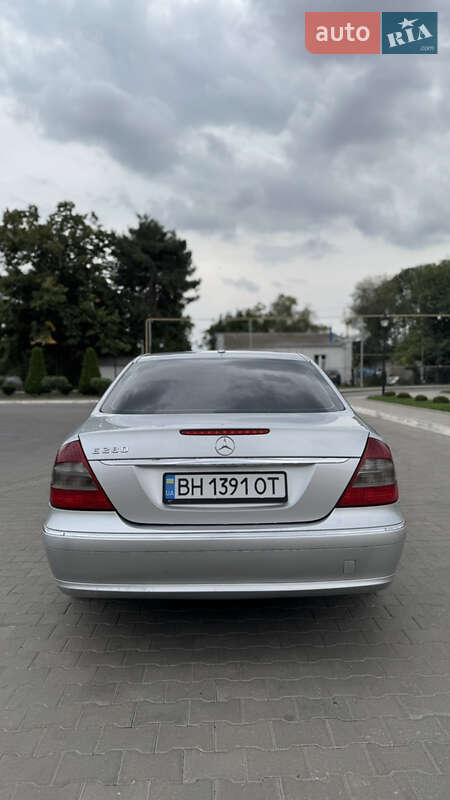 Седан Mercedes-Benz E-Class 2006 в Измаиле