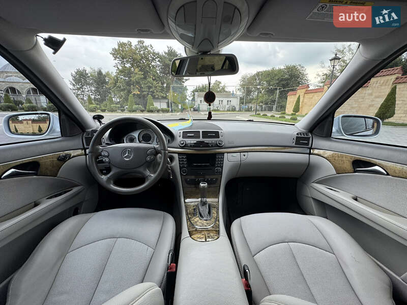 Седан Mercedes-Benz E-Class 2006 в Измаиле