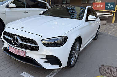 Седан Mercedes-Benz E-Class 2021 в Києві