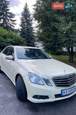 Седан Mercedes-Benz E-Class 2010 в 