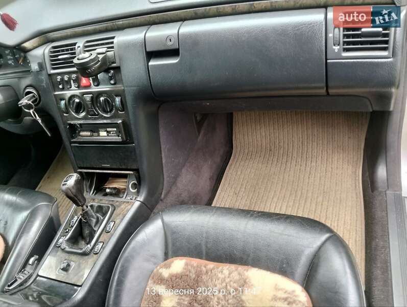 Універсал Mercedes-Benz E-Class 1997 в Старій Вижівці