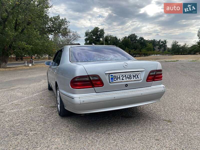 Седан Mercedes-Benz E-Class 2001 в Белгороде-Днестровском