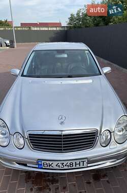Седан Mercedes-Benz E-Class 2002 в 