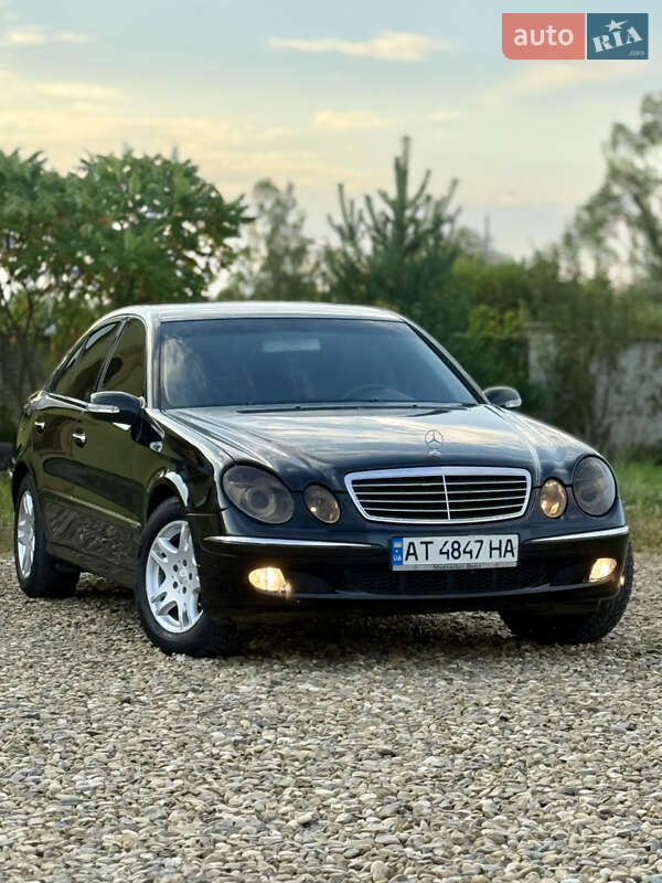 Седан Mercedes-Benz E-Class 2003 в 
