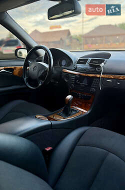 Седан Mercedes-Benz E-Class 2003 в 