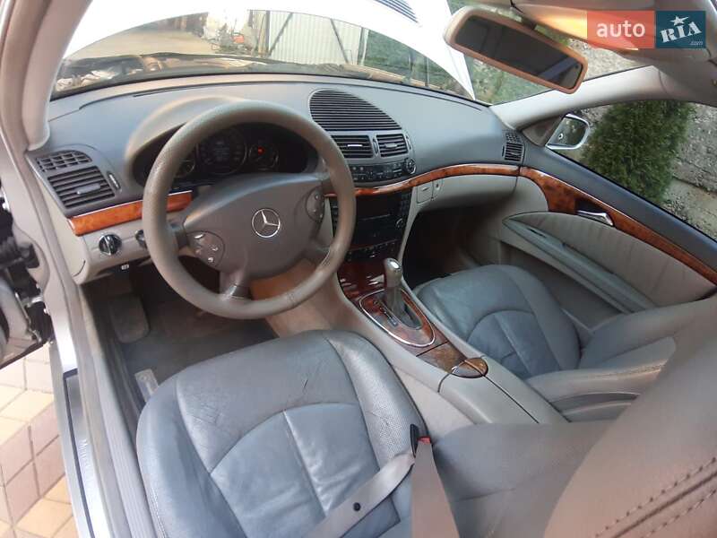 Седан Mercedes-Benz E-Class 2003 в Сваляві фото 3 Седан Mercedes-Benz E-Class 2003 в Сваляві