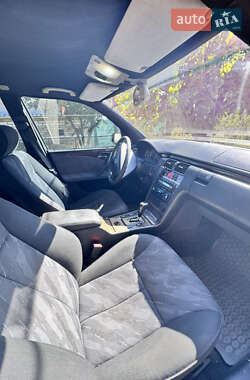 Универсал Mercedes-Benz E-Class 2001 в 