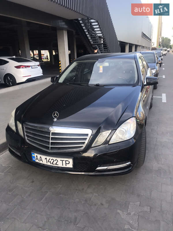 Mercedes-Benz E-Class 2012