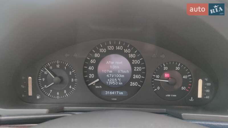 Седан Mercedes-Benz E-Class 2003 в Харькове