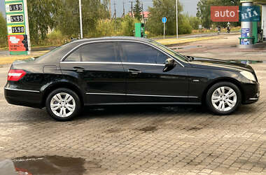 Седан Mercedes-Benz E-Class 2009 в 