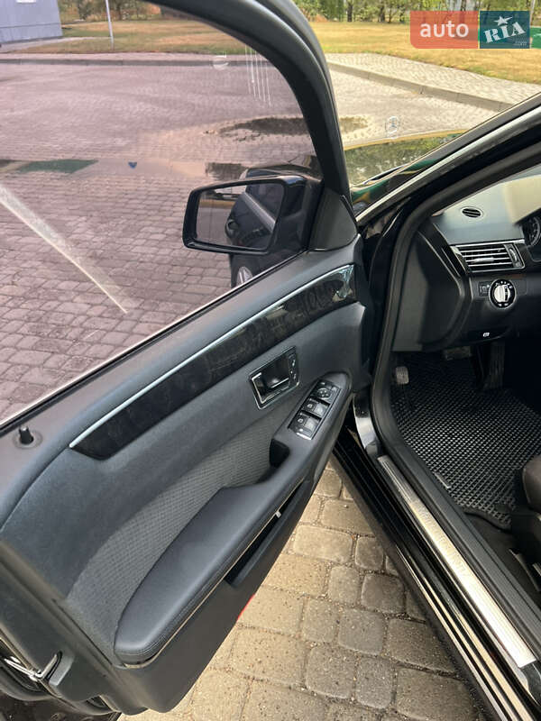 Седан Mercedes-Benz E-Class 2009 в Ковеле